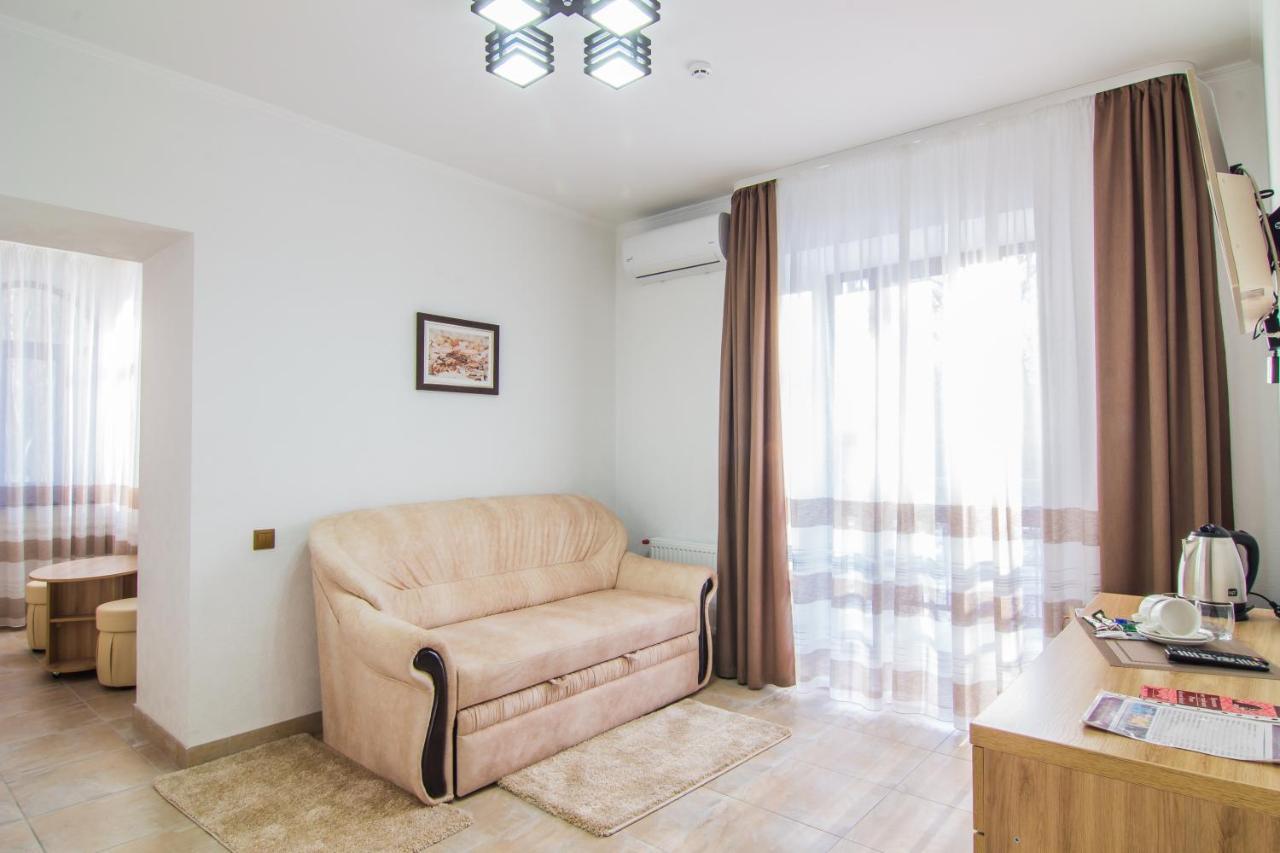Hotel Мисливець В Комплексі "Сокіл" Susk Esterno foto