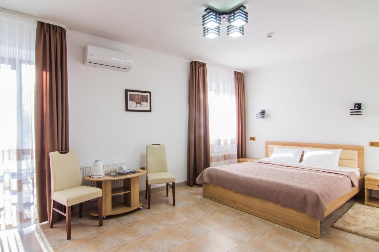 Hotel Мисливець В Комплексі "Сокіл" Susk Esterno foto