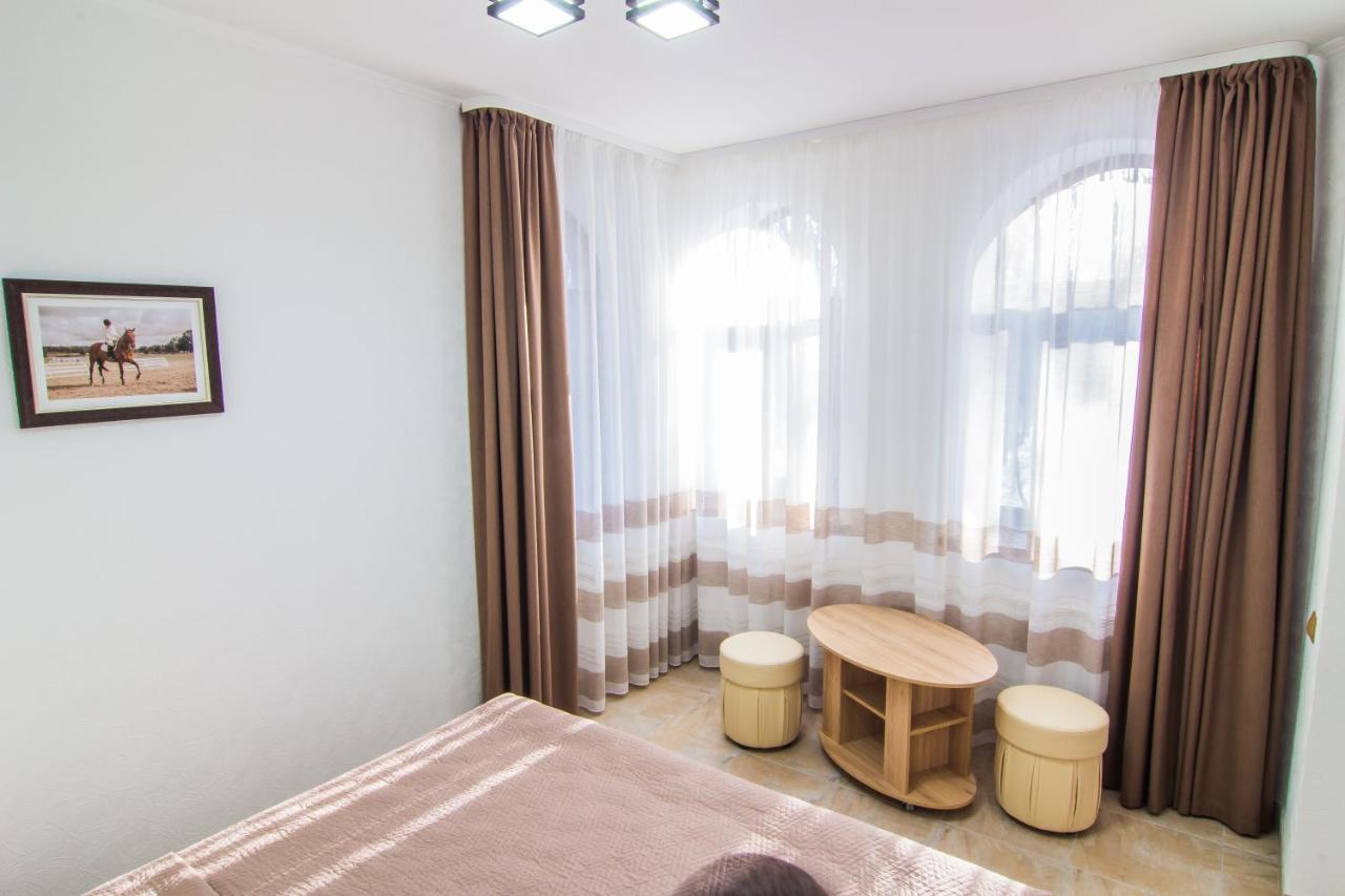 Hotel Мисливець В Комплексі "Сокіл" Susk Esterno foto