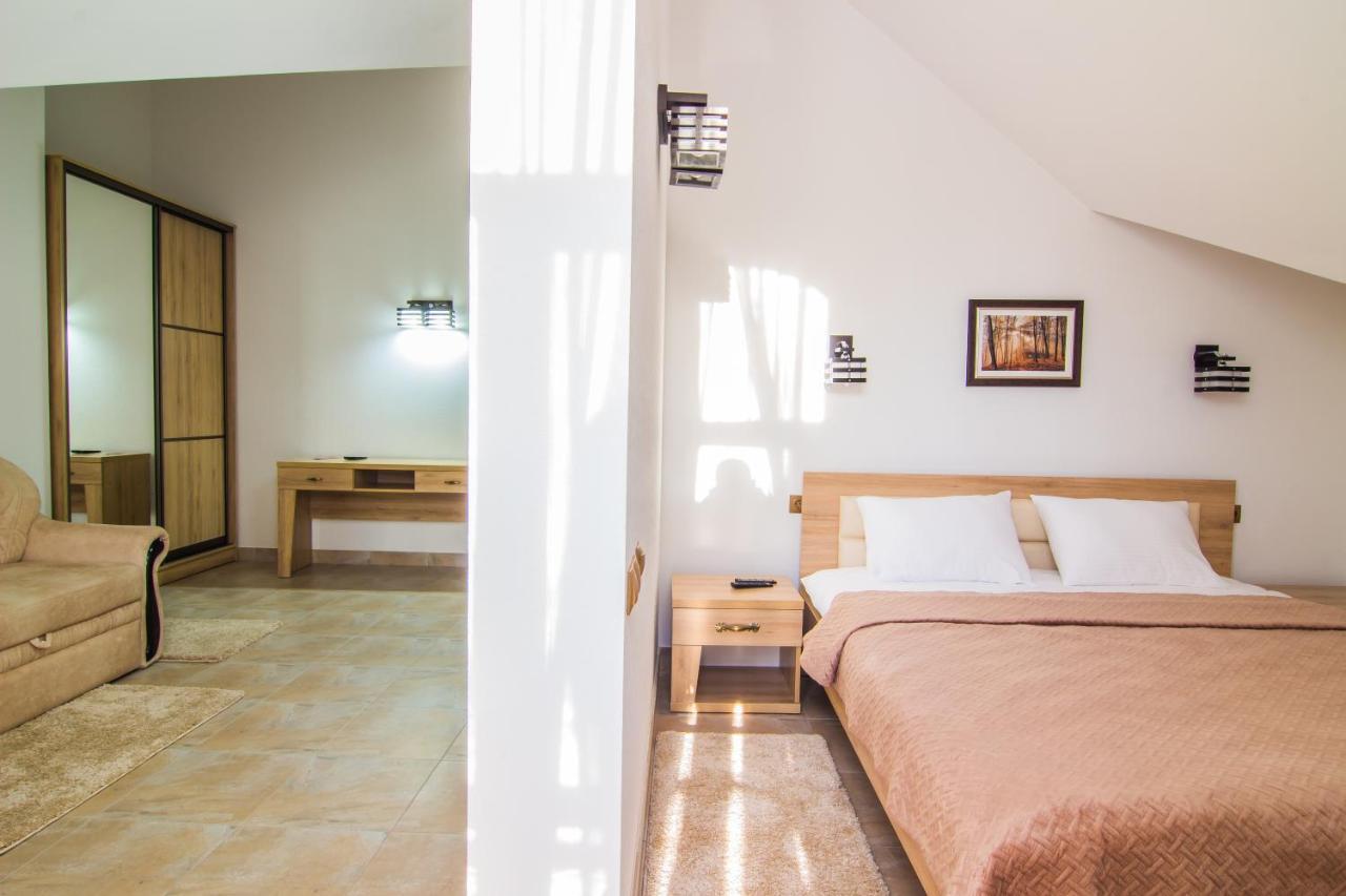 Hotel Мисливець В Комплексі "Сокіл" Susk Esterno foto