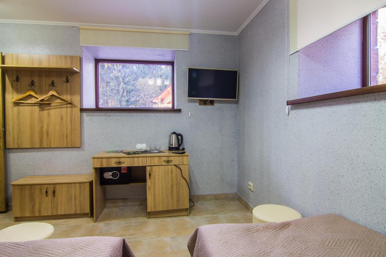 Hotel Мисливець В Комплексі "Сокіл" Susk Esterno foto